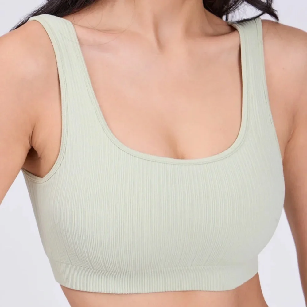 Buffbunny Ribbed Scoop Seamless Pistachio Green Sports Bra NWT Size Small